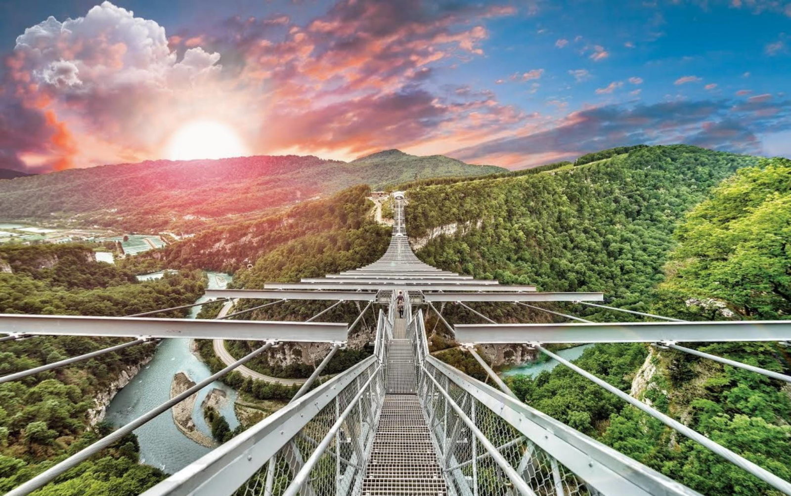 сочи прыжок с моста 207 метров